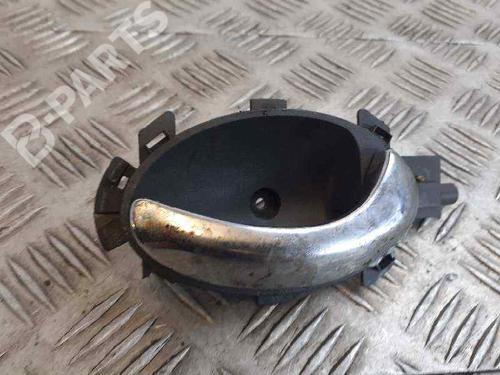 Used Rear left interior door handle Rear left interior door handle ROVER 75 (RJ) 2.0 CDT (115 hp) 5838601 5838601