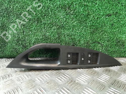 Pulsantiera anteriore sinistra Pulsantiera anteriore sinistra SEAT ALTEA XL (5P5, 5P8) [2006-2015] 37195724 37195724