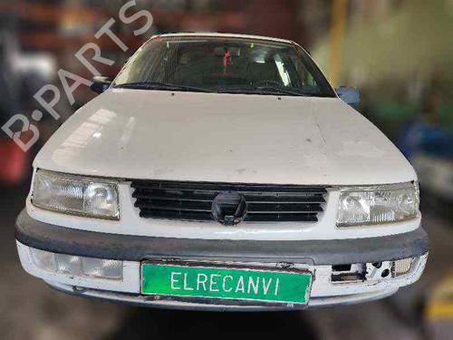 Used Parts VW PASSAT B3/B4 (3A2, 35I)  1.6  662449