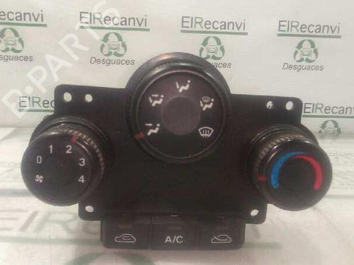 Used Climate control KIA CARENS I MPV (FC, FJ) 2.0 CRDi (113 hp) 4530759