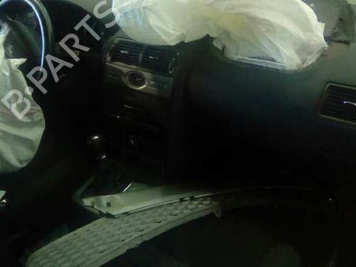 Poignée extérieure arrière droite FORD MONDEO III (B5Y) 2.0 16V TDDi / TDCi | BP4524090C130