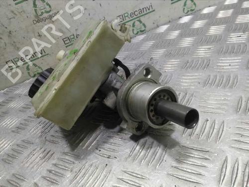 Used Brake master cylinder PEUGEOT 206 Hatchback (2A/C) 1.4 i (75 hp) 4588359