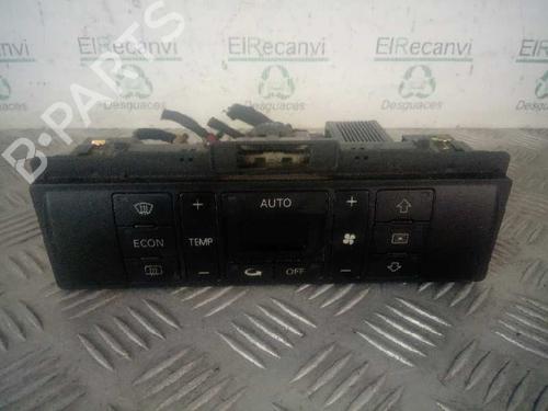 AC Styreenhet / Manøvreringsenhet AUDI A4 B5 (8D2) 1.9 TDI (110 hp) 4588442