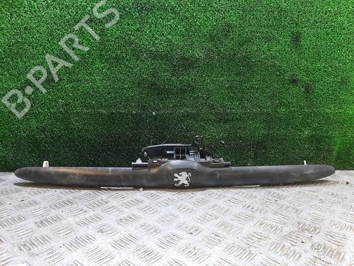 Heckklappengriff für PEUGEOT 206 Hatchback (2A/C) 1.9 D (69 hp) 26607431