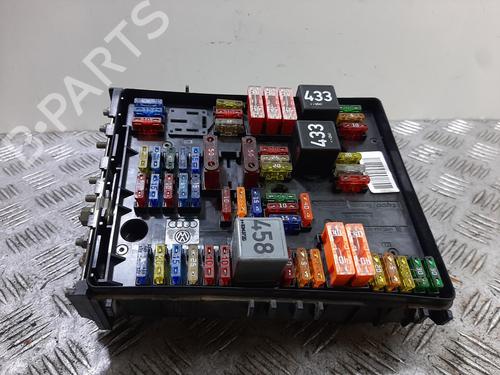 Used Fuse box AUDI A3 (8P1) 1.6 FSI (115 hp) 30977392