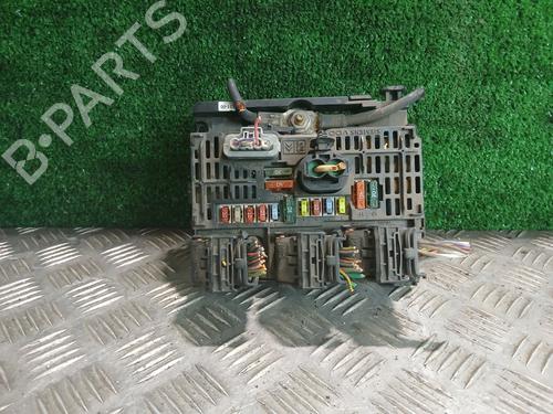 Used Fuse box Fuse box CITROËN C4 I (LC_) [2004-2014] 35783749 35783749