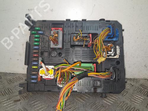 Sikringsdåse Sikringsdåse PEUGEOT 5008 (0U_, 0E_) 1.6 BlueHDi 120 (120 hp) 36355463 36355463