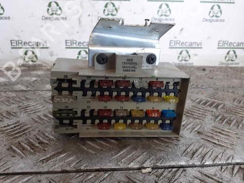 fuse-box-chrysler-voyager-ii-es-4688144-040579-1990-1991-1992-1993-1994-1995-13480516 main image