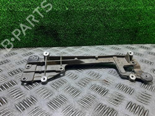 Used Engine mount VW GOLF IV (1J1) [1997-2008]  23082896