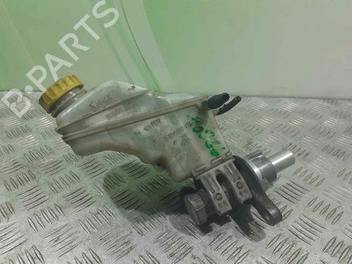 Used Brake master cylinder Brake master cylinder FIAT GRANDE PUNTO (199_) 1.9 D Multijet (130 hp) 8221374 8221374