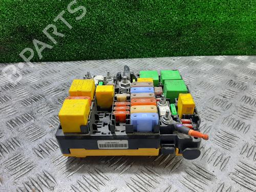 Used Fuse box Fuse box PEUGEOT 308 SW II (LC_, LJ_, LR_, LX_, L4_) [2014-2021] 24153352 24153352