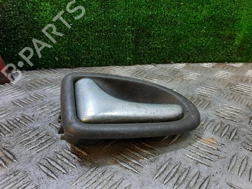 Used Front left interior door handle RENAULT CLIO II (BB_, CB_) [1998-2016]  27185478