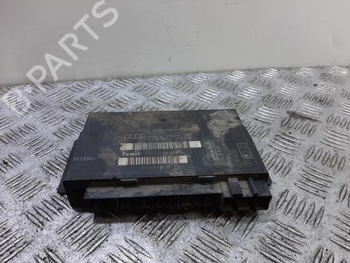 Used Electronic module AUDI A4 B7 (8EC) 2.5 TDI (163 hp) 30775673