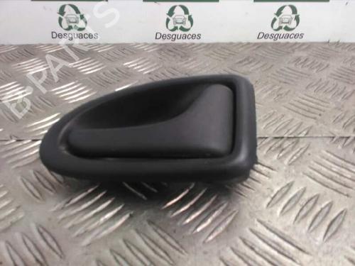 Used Front right interior door handle RENAULT TRAFIC II Van (FL) 1.9 dCi 80 (FL0B) (82 hp) 4541236