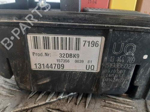 Sikringsdåse OPEL VECTRA C (Z02) | BP13569356E1