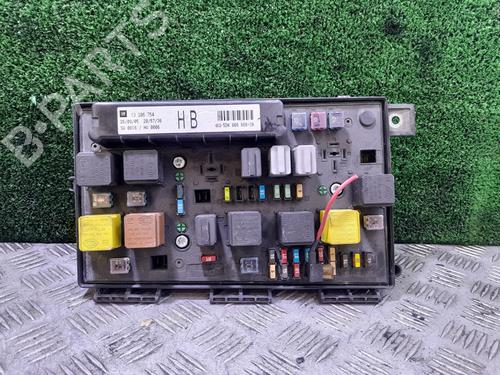 Used Fuse box OPEL ZAFIRA / ZAFIRA FAMILY B (A05) [2005-2019]  26005630