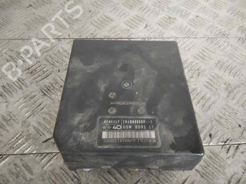 Used Fuse box RENAULT MEGANE III Coupe (DZ0/1_) [2008-2016]  13938919