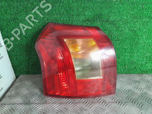 Høyre baklys TOYOTA COROLLA (_E12_) 2.0 D-4D (CDE120_, CDE120R) (90 hp) 23986704
