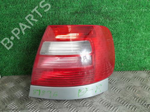 Høyre baklys AUDI A4 B5 Avant (8D5) 1.9 TDI (110 hp) 24316209