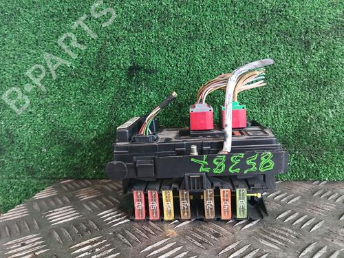 Used Fuse box Fuse box CITROËN XSARA PICASSO (N68) 1.6 16V (109 hp) 33049501 33049501