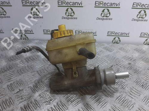 Used Brake master cylinder VW GOLF IV (1J1) 1.6 (100 hp) 5654402