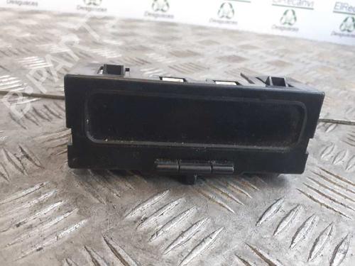 Used Display monitor RENAULT MEGANE II Estate (KM0/1_) 1.9 dCi (KMRG, KM1G, KM0G, KM2C) (120 hp) 6044824
