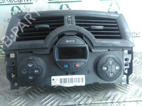 Used Climate control RENAULT MEGANE II (BM0/1_, CM0/1_) 1.6 16V (BM0C, CM0C) (113 hp) 4529641