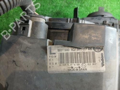 Left headlight VW POLO IV (9N_, 9A_) | BP32348928C28