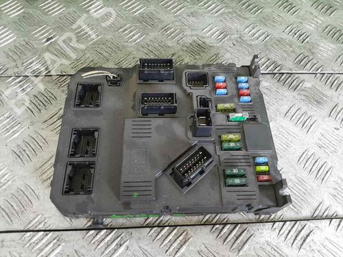 Used Fuse box Fuse box PEUGEOT 407 (6D_) [2004-2011] 21536761 21536761