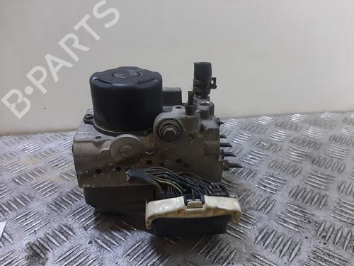 Used ABS pump ABS pump LEXUS IS I (_E1_) 200 (GXE10) (155 hp) 33556649 33556649