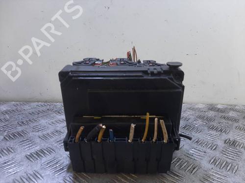 Used Fuse box Fuse box 38625619 38625619