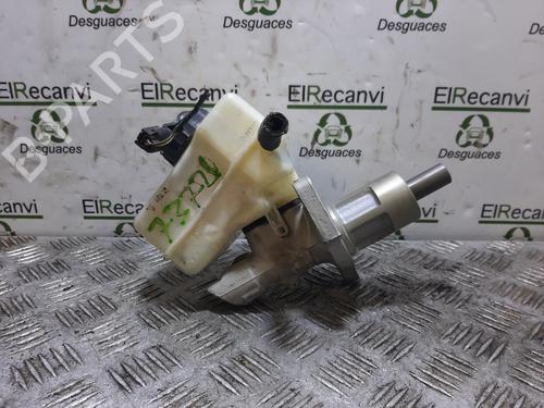 Used Brake master cylinder BMW 1 (E87) 118 d (143 hp) 13360157