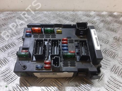 Used Fuse box Fuse box 38592168 38592168