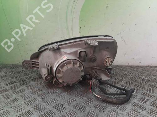 Right headlight HYUNDAI SANTA FÉ I (SM) 2.0 CRDi | BP17629952C29