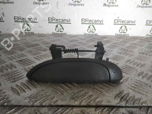 Used Front left exterior door handle RENAULT MEGANE I Coach (DA0/1_) [1996-2003]  15136693