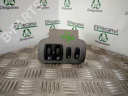 Używane Przełącznik świateł RENAULT SCÉNIC II (JM0/1_) [2003-2010]  4739531