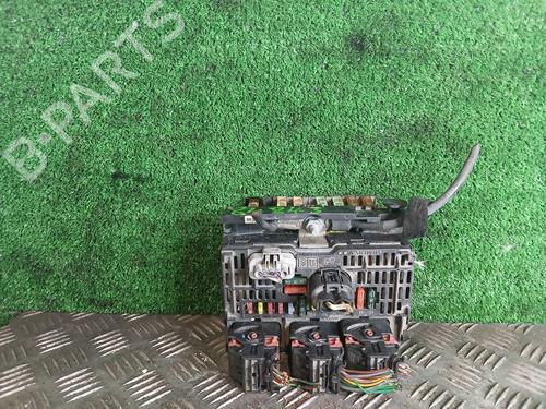 Used Fuse box CITROËN C4 I (LC_) [2004-2014]  31958385
