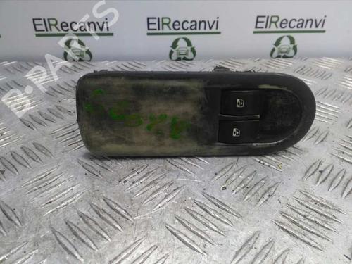 Used Left front window switch RENAULT MEGANE II (BM0/1_, CM0/1_) 1.9 dCi (BM0G, CM0G) (120 hp) 5806538