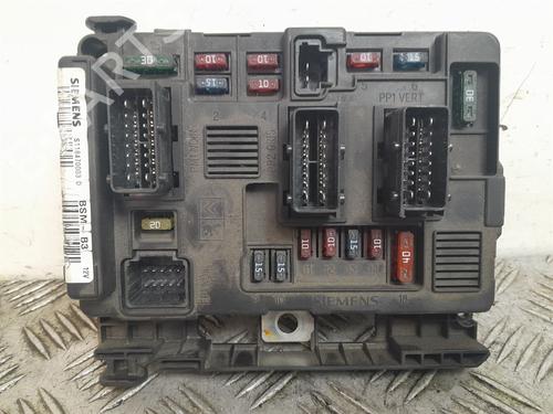 Used Fuse box Fuse box 37642009 37642009