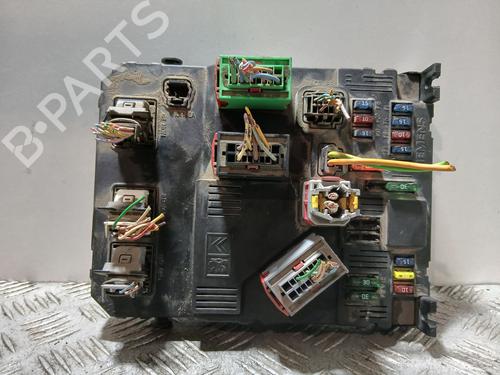 Used Fuse box PEUGEOT 206 Hatchback (2A/C) [1998-2012]  31644044