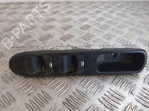 Used Left front window switch PEUGEOT 307 (3A/C) 1.6 16V (109 hp) 5657383