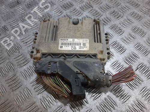 Used Engine control unit (ECU) OPEL ASTRA H Estate (A04) 1.7 CDTI (L35) (101 hp) 13020232