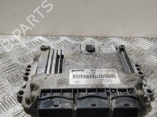 Używane Sterownik / Moduł silnika NISSAN INTERSTAR Van (X70) dCi 120 (120 hp) 30000406