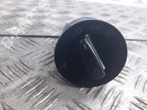 Used Headlight switch VW POLO IV (9N_, 9A_) 1.2 12V (64 hp) 6532998