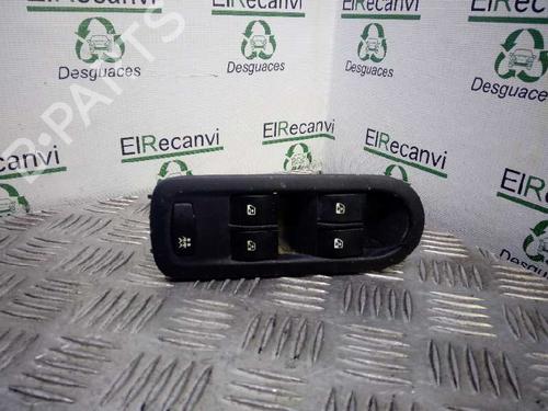 Used Left front window switch RENAULT MEGANE II (BM0/1_, CM0/1_) 1.5 dCi (BM0F, BM0T, BM2B, CM0F, CM0T) (82 hp) 4536524