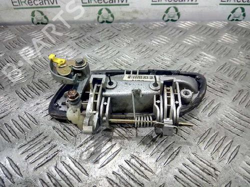 Høyre foran utvendig håndtak HYUNDAI ELANTRA IV Saloon (HD) | BP4745053C129