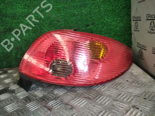 Høyre baklys PEUGEOT 206 Hatchback (2A/C) 2.0 HDI 90 (90 hp) 28817670