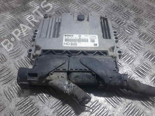 Used Engine control unit (ECU) OPEL ZAFIRA / ZAFIRA FAMILY B (A05) [2005-2019]  16092586