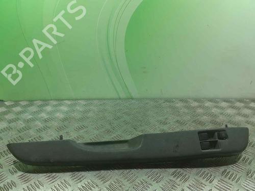 Used Left front window switch NISSAN MICRA II (K11) 1.0 i 16V (K11) (54 hp) 7017994