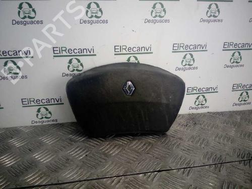 Used Driver airbag RENAULT TRAFIC II Van (FL) [2001-2025]  4751367